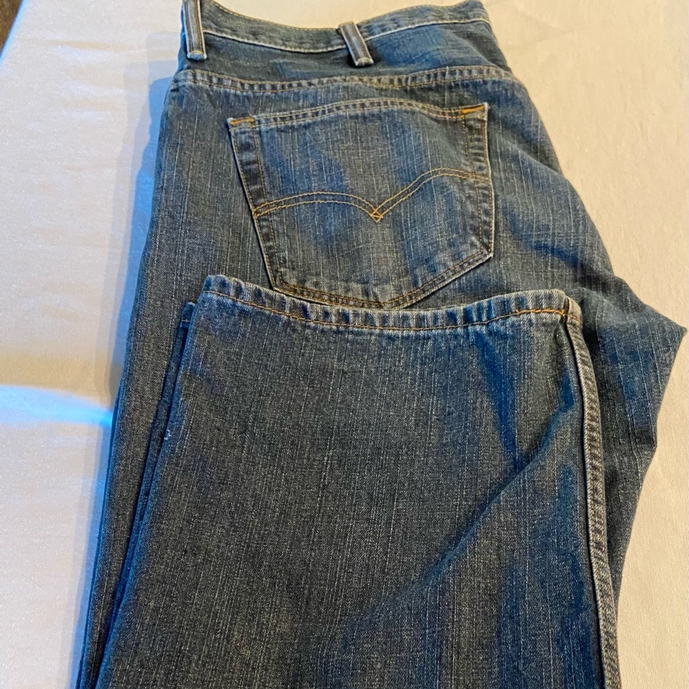 J-1
Men’s Levi’s